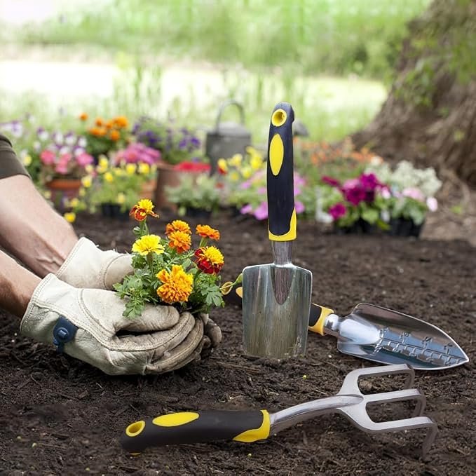 617Es6TW9-L._AC_SX679_.jpg Heavy Duty Stainless Steel Garden Trowel for Weeding, Planting and Soil Digging - Image 1