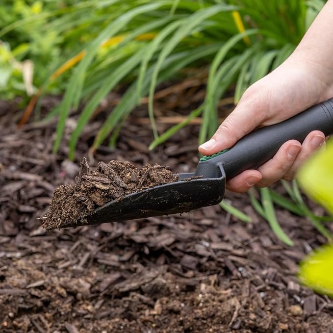 81gHcQ5ZDL._AC_SX679_.jpg Weather Resistant Plastic Garden Trowel with Lightweight Body and Ergonomic Grip - Image 1