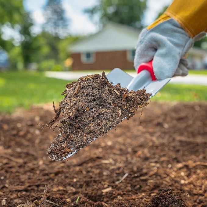 91nM1M9GZgL._AC_SX679_.jpg Carbon Steel Garden Hand Trowel for Planting, Digging and Soil Cultivation - Image 1